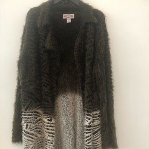 Oliver by Escio Fuzzy Sweater